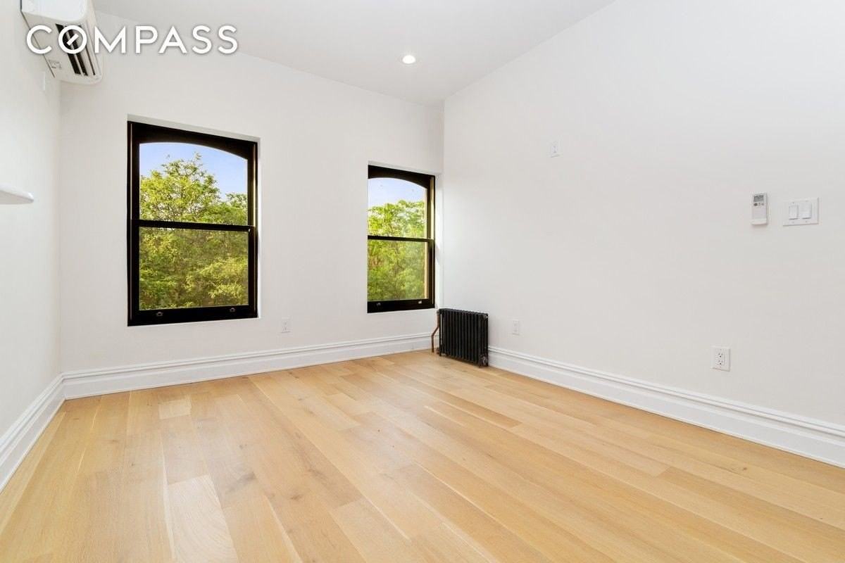 354 Macon St #2 - Photo 7 of 12