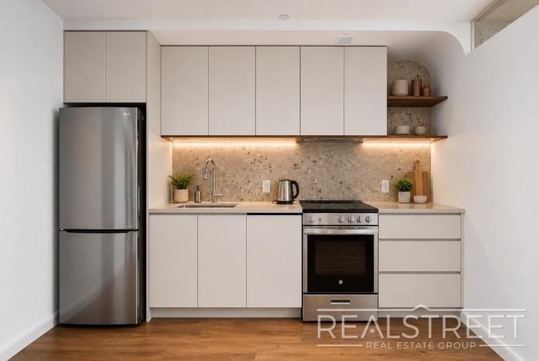 150 Noll St #G5F - Photo 3 of 20