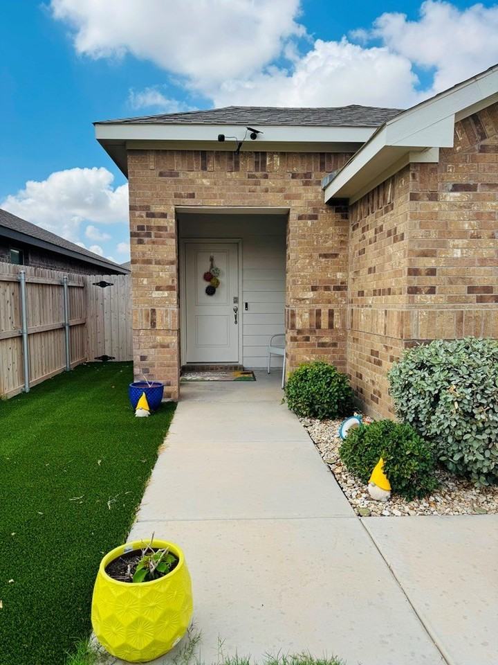 7717 Purple Vitex Rd - Photo 2 of 35