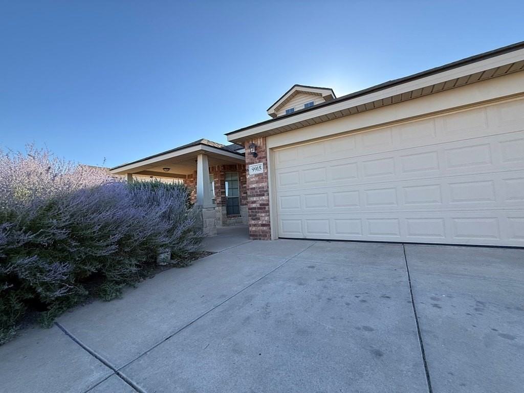9915 Lamar Ave - Photo 2 of 33