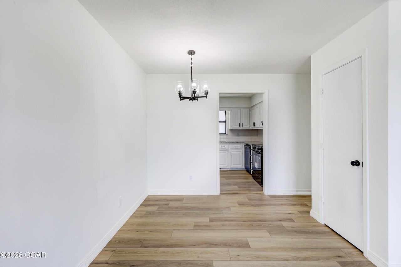 3042 W 15th St - Photo 7 of 18