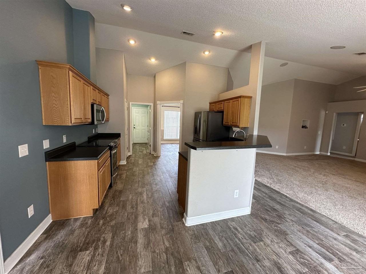 616 Buoy Dr - Photo 6 of 25