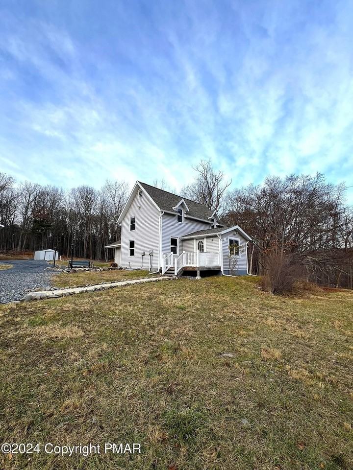 1393 Beacon Hill Rd - Photo 3 of 35