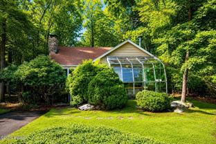 46 Summit Cir - Photo 1 of 1
