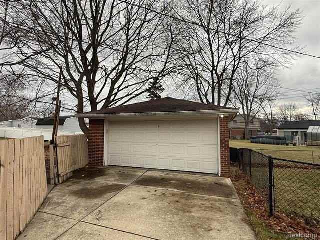 2501 King Rd - Photo 3 of 19