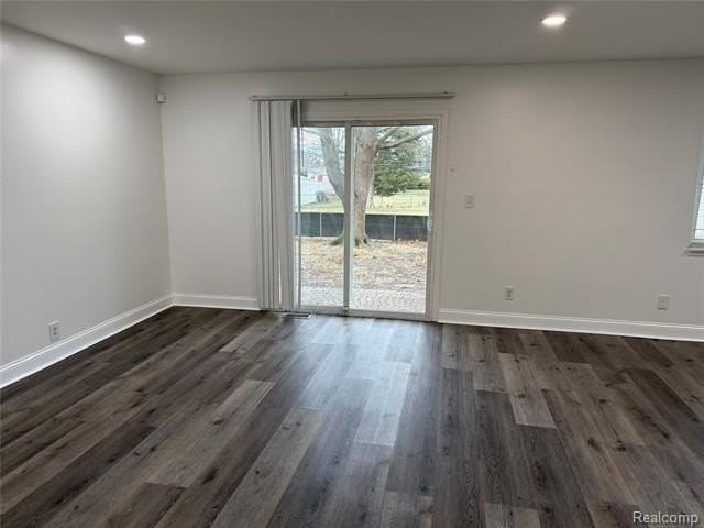 2501 King Rd - Photo 6 of 19