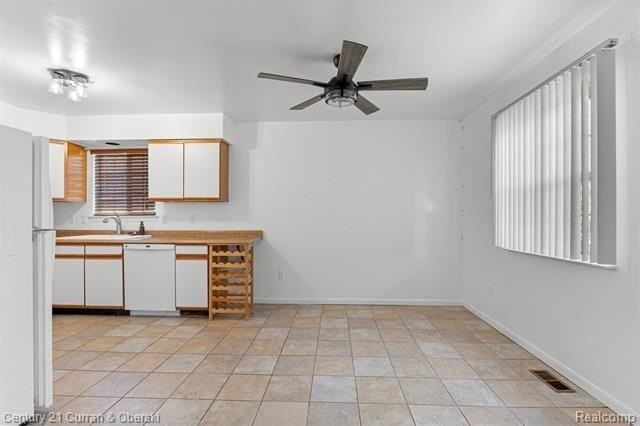 13230 Delavern St - Photo 5 of 24