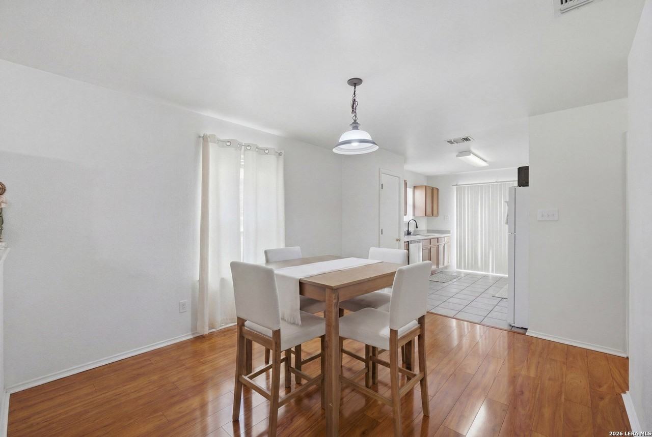 10631 Shaencrest - Photo 6 of 19