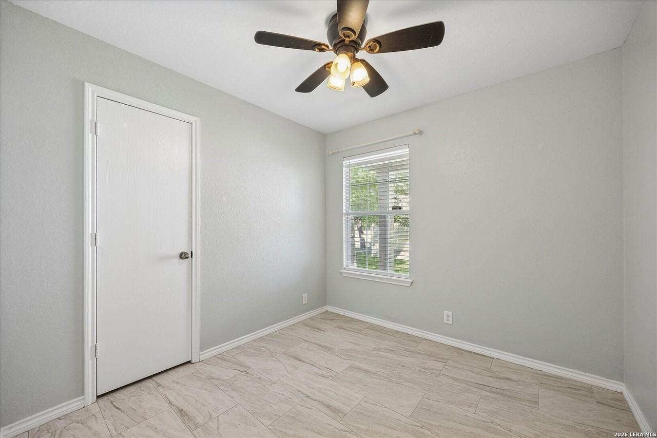 116 Lone Star Way - Photo 7 of 10