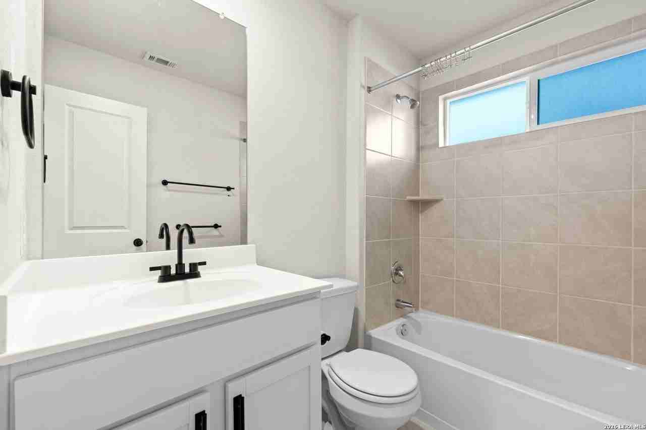 165 Kakapo Dr - Photo 5 of 15
