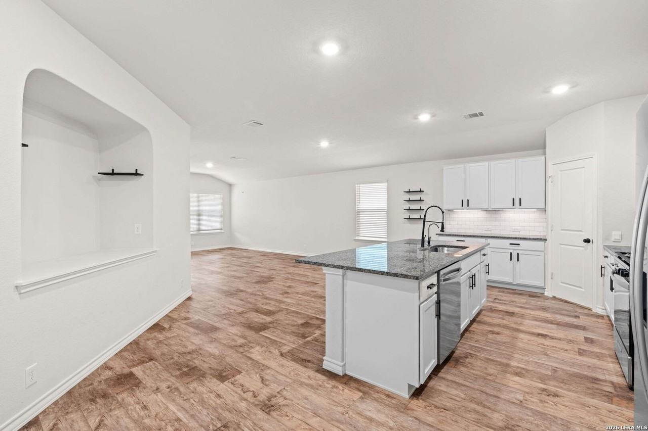165 Kakapo Dr - Photo 6 of 15
