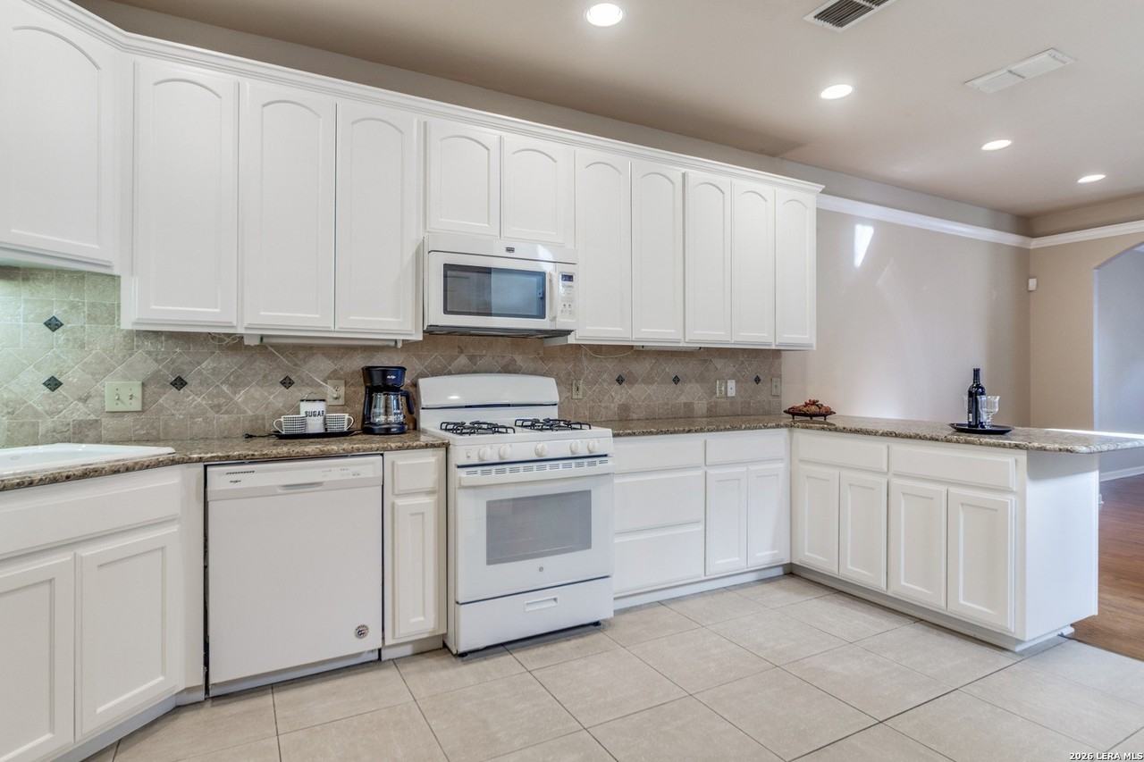 444 Herff St - Photo 7 of 15