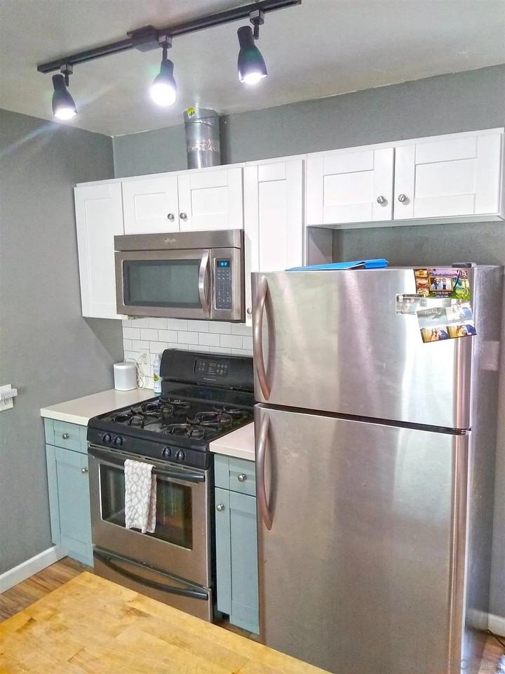 2015 Reed Ave - Photo 2 of 9