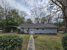 featured image of 776 Kenyon Ave