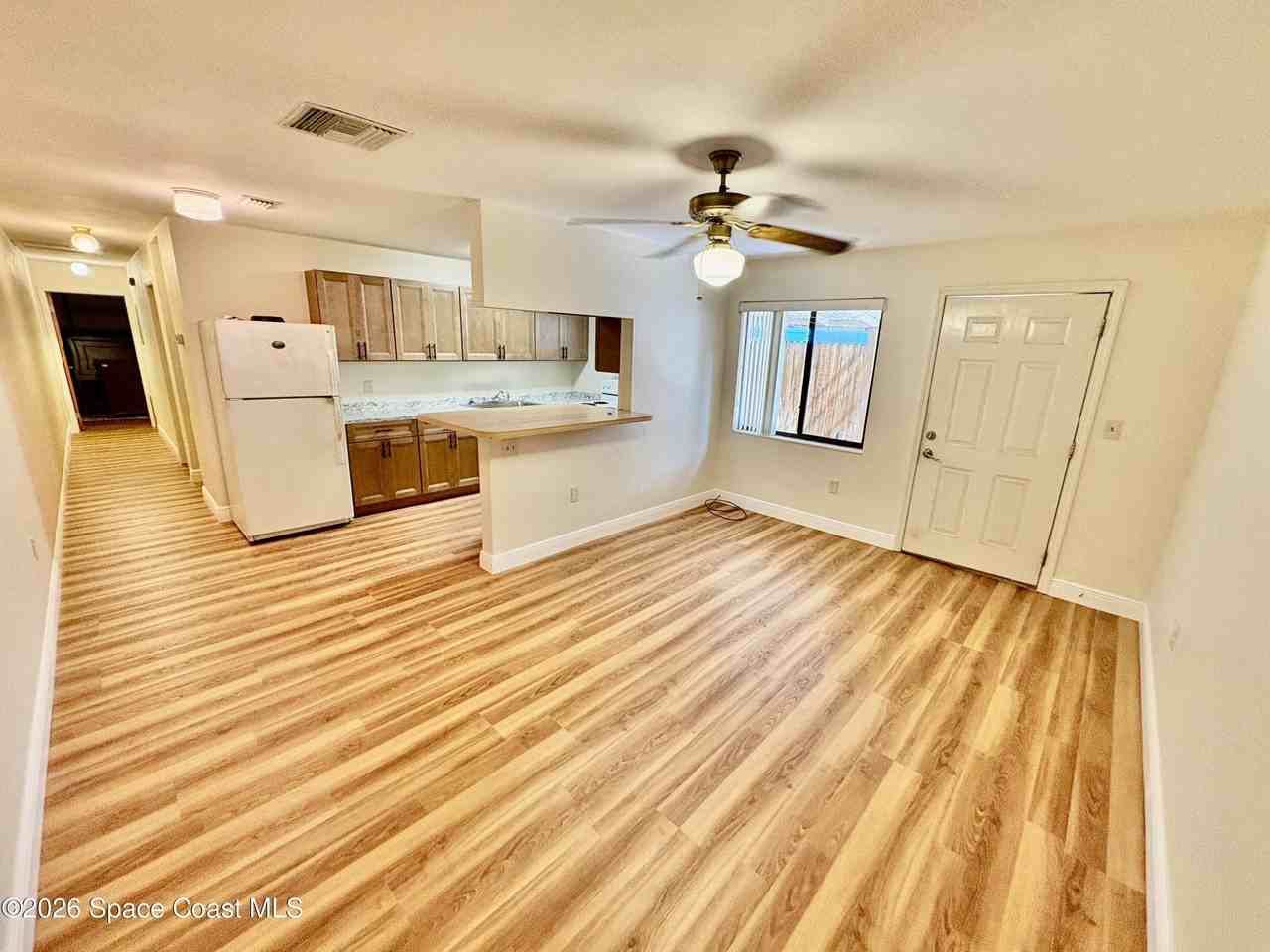 259 S Brevard Ave #4 - Photo 4 of 15