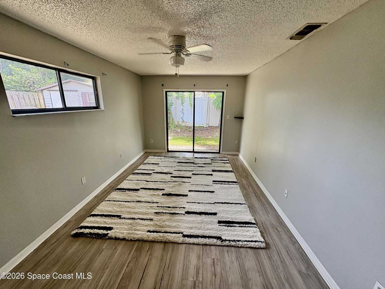 319/321 Jefferson Avenue #321 - Photo 2 of 14