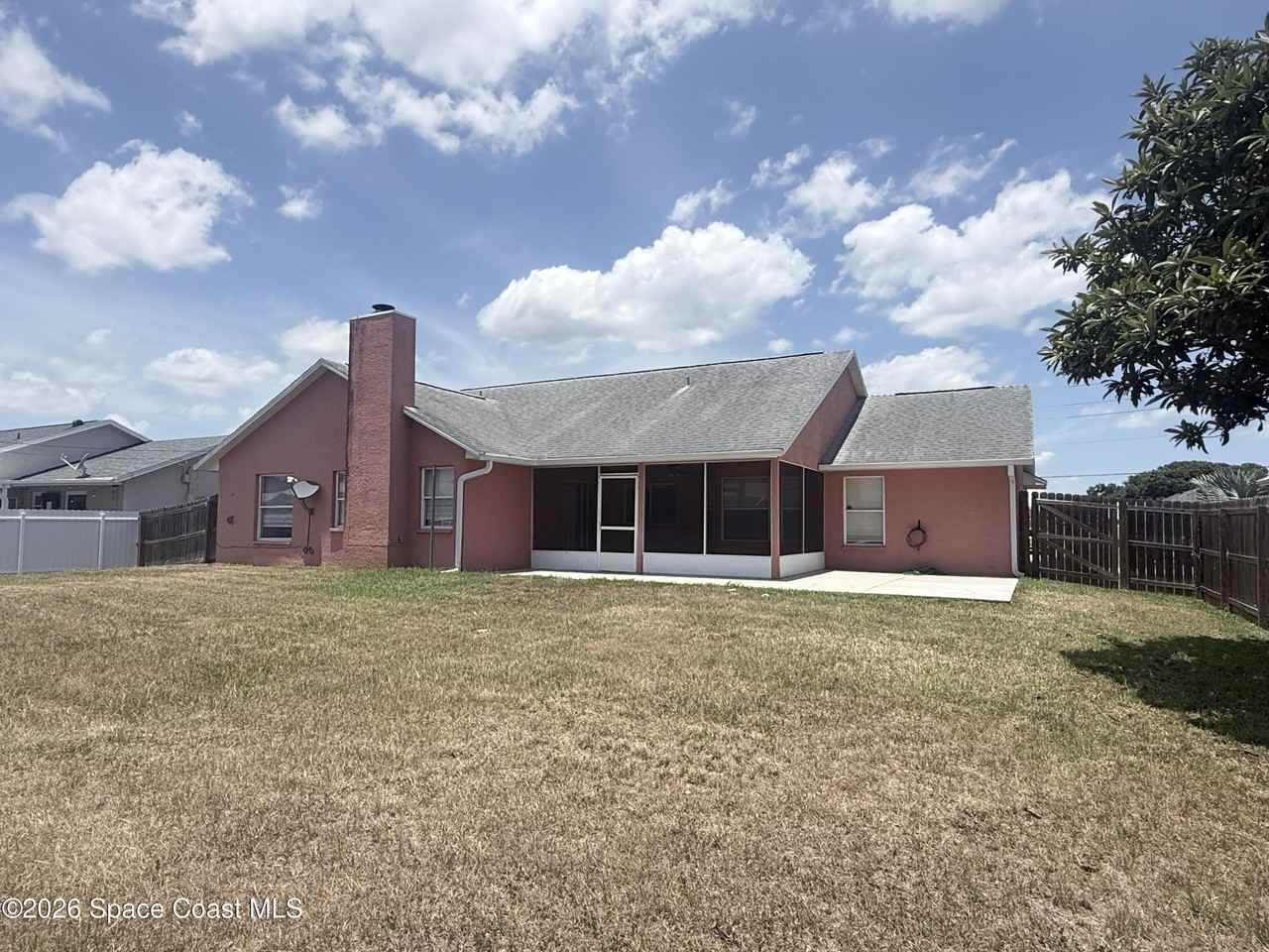 1660 Wake Forest Rd Nw - Photo 5 of 15