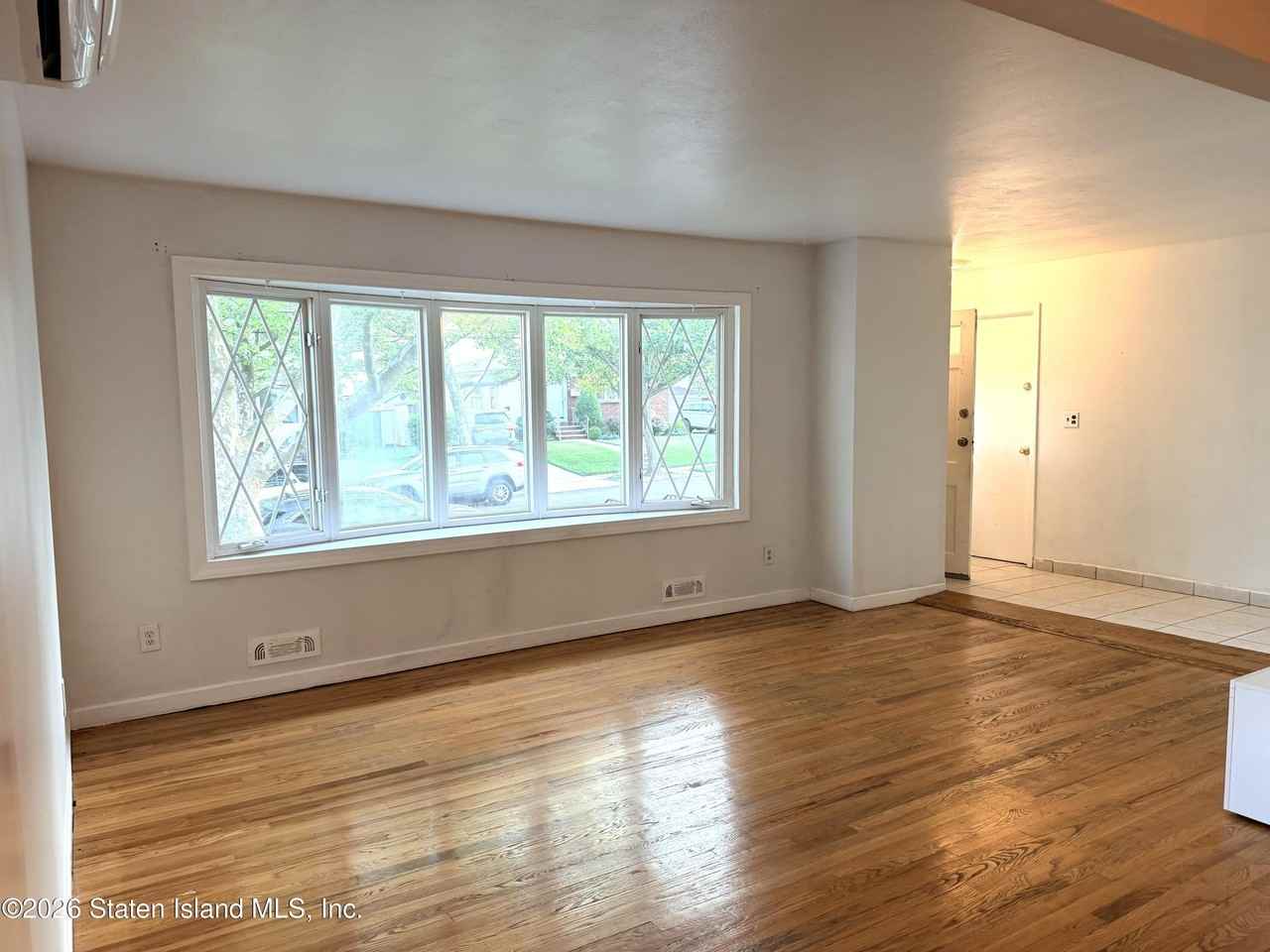 11 W Cedarview Ave #1FL - Photo 4 of 12