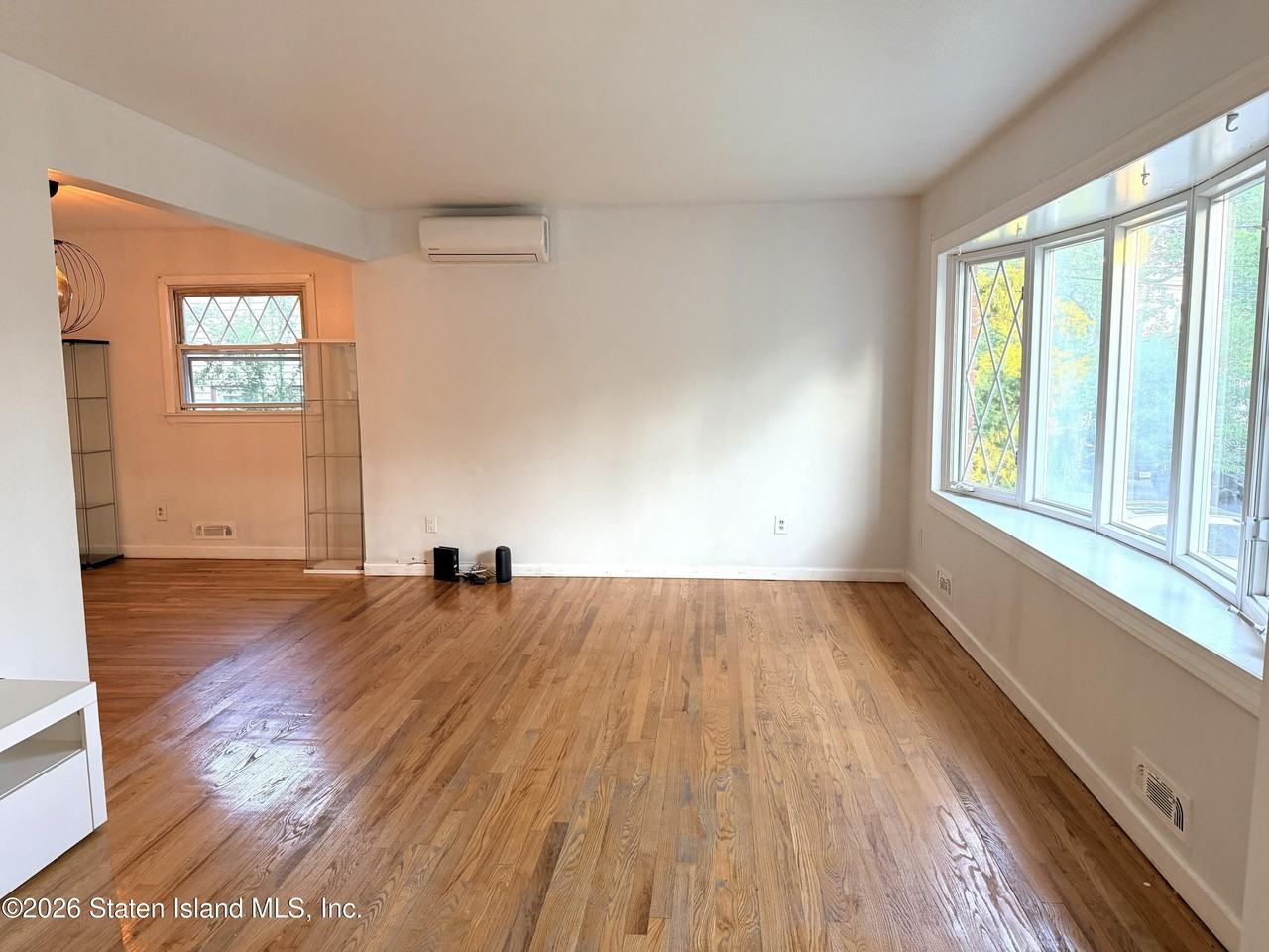 11 W Cedarview Ave #1FL - Photo 5 of 12