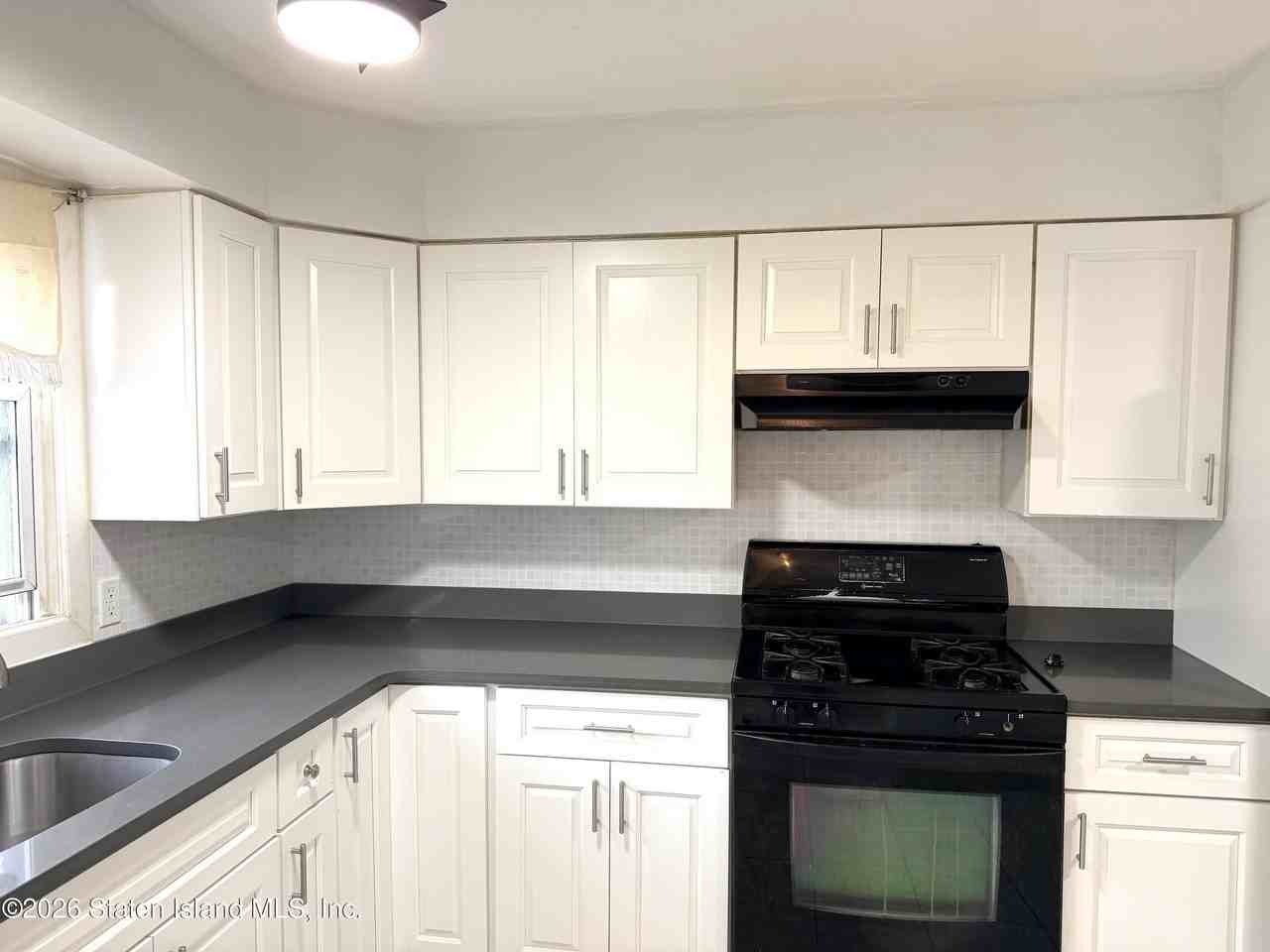 11 W Cedarview Ave #1FL - Photo 7 of 12