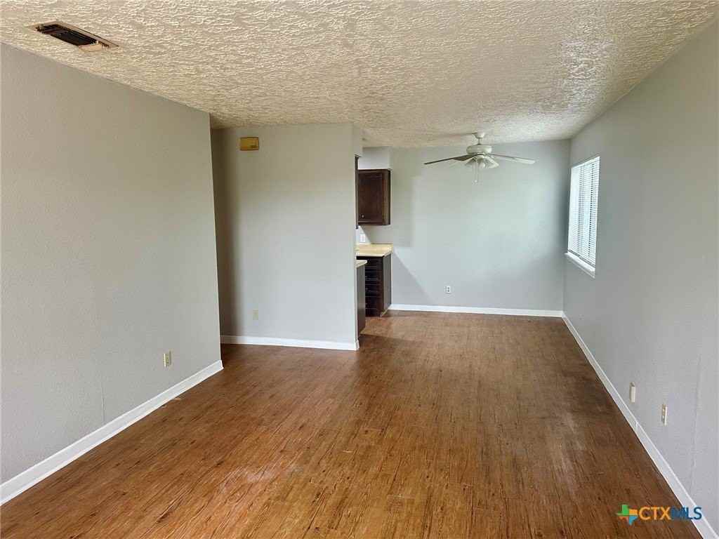 1103 Hillyer St #A - Photo 7 of 15