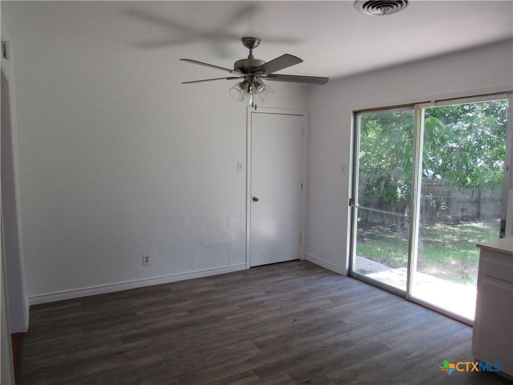 1200 Jefferis Ave - Photo 4 of 12