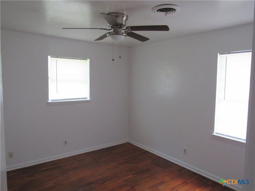 1200 Jefferis Ave - Photo 5 of 12