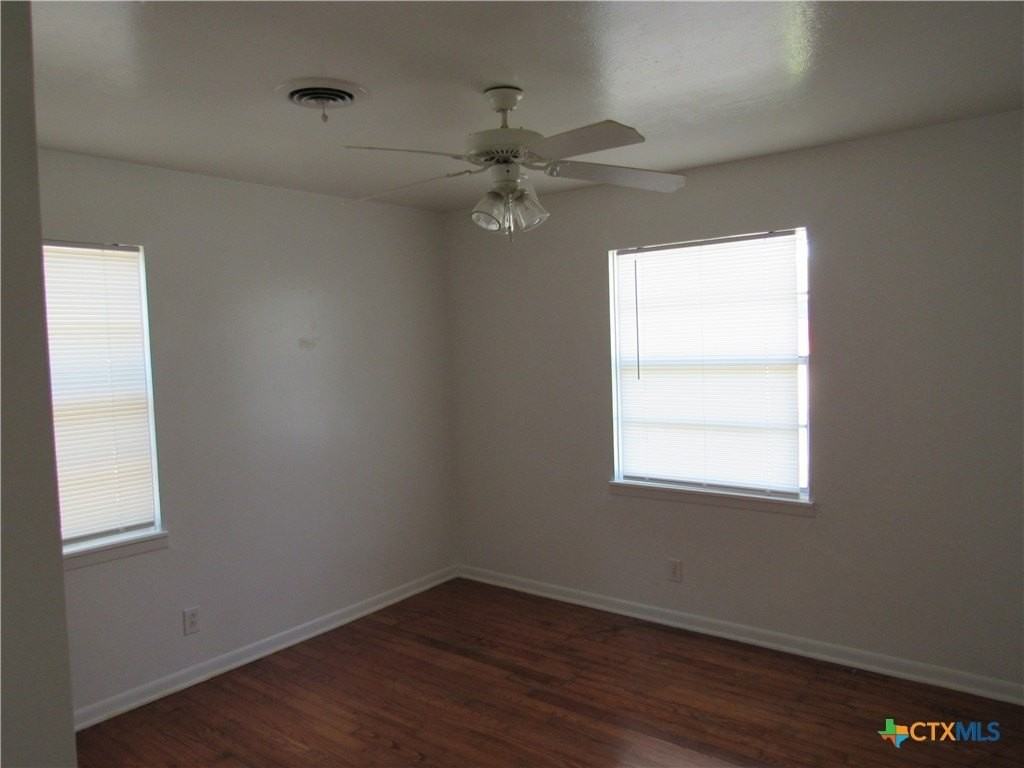 1200 Jefferis Ave - Photo 6 of 12