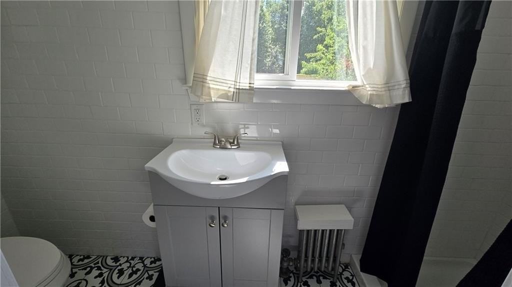 63 La Salle Dr - Photo 4 of 25