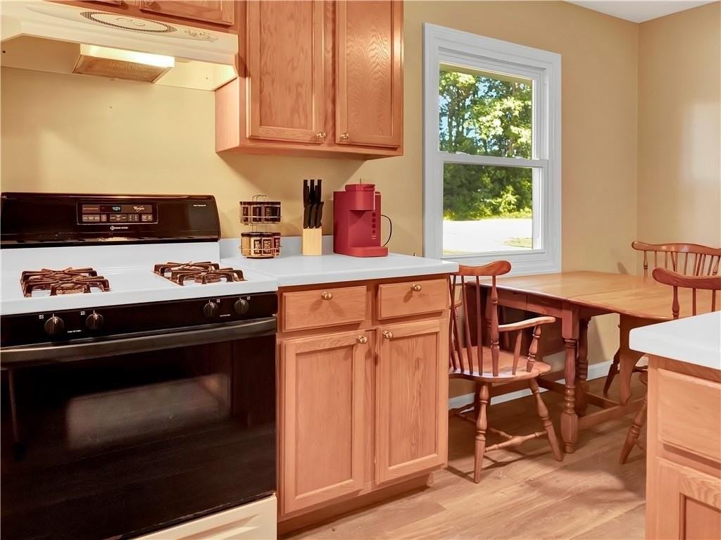 296 Signal Rock Dr - Photo 4 of 15