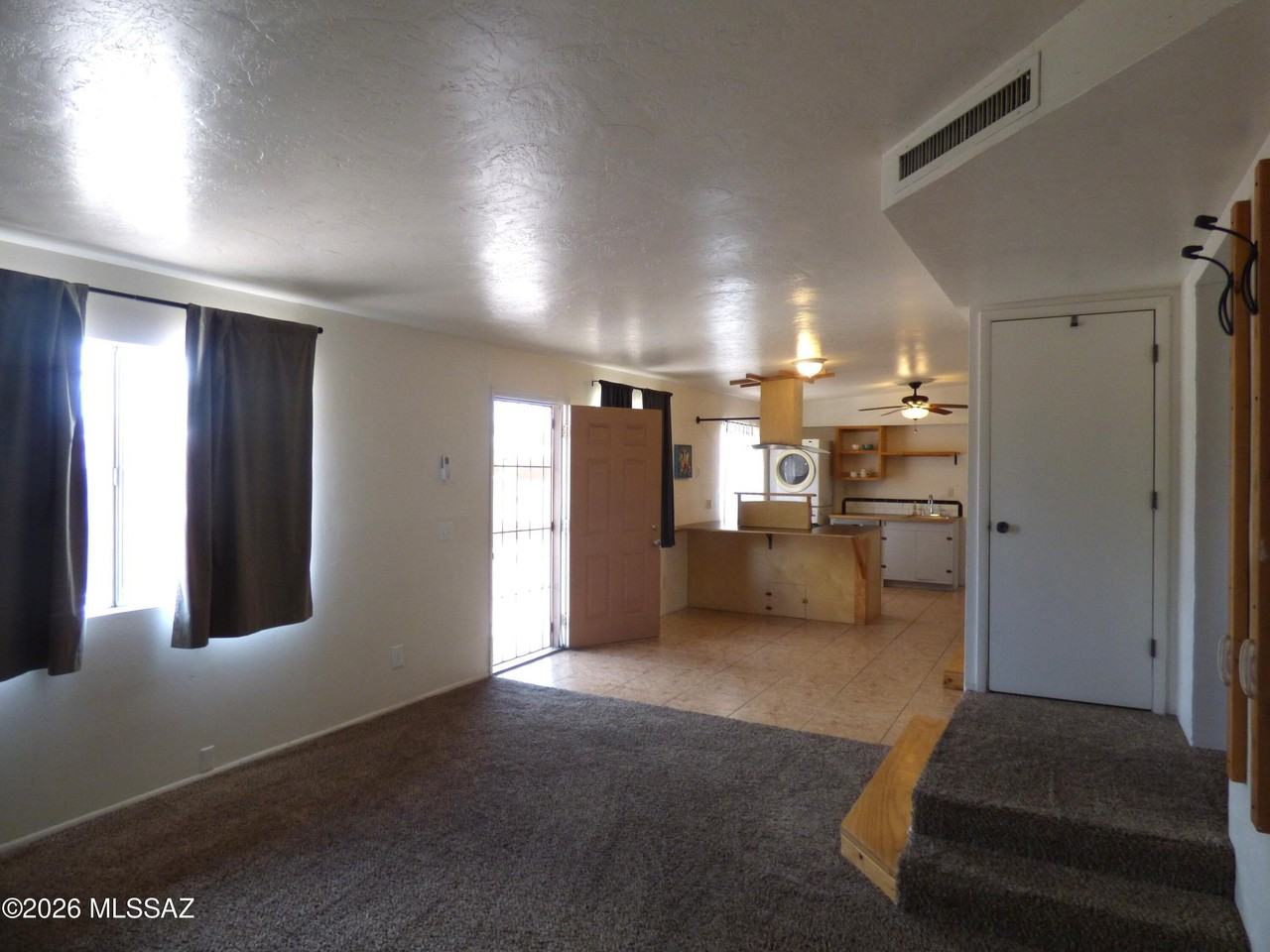 1029 E Irwin Pl #A - Photo 4 of 30