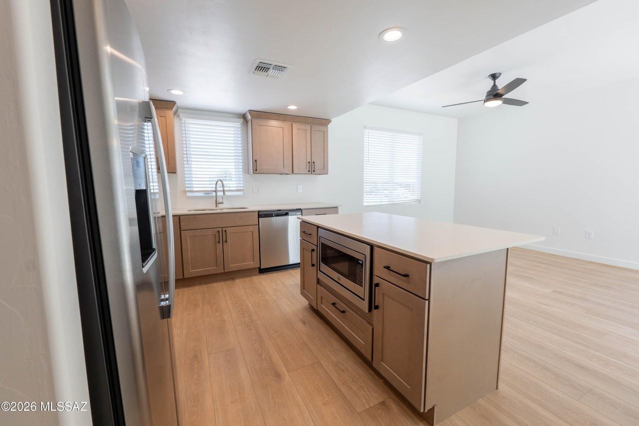 1300 N Rook Ave #15 - Photo 5 of 21