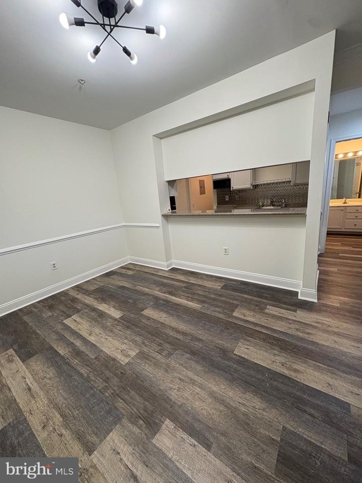 2702 Waters Edge Dr #2 - Photo 7 of 24