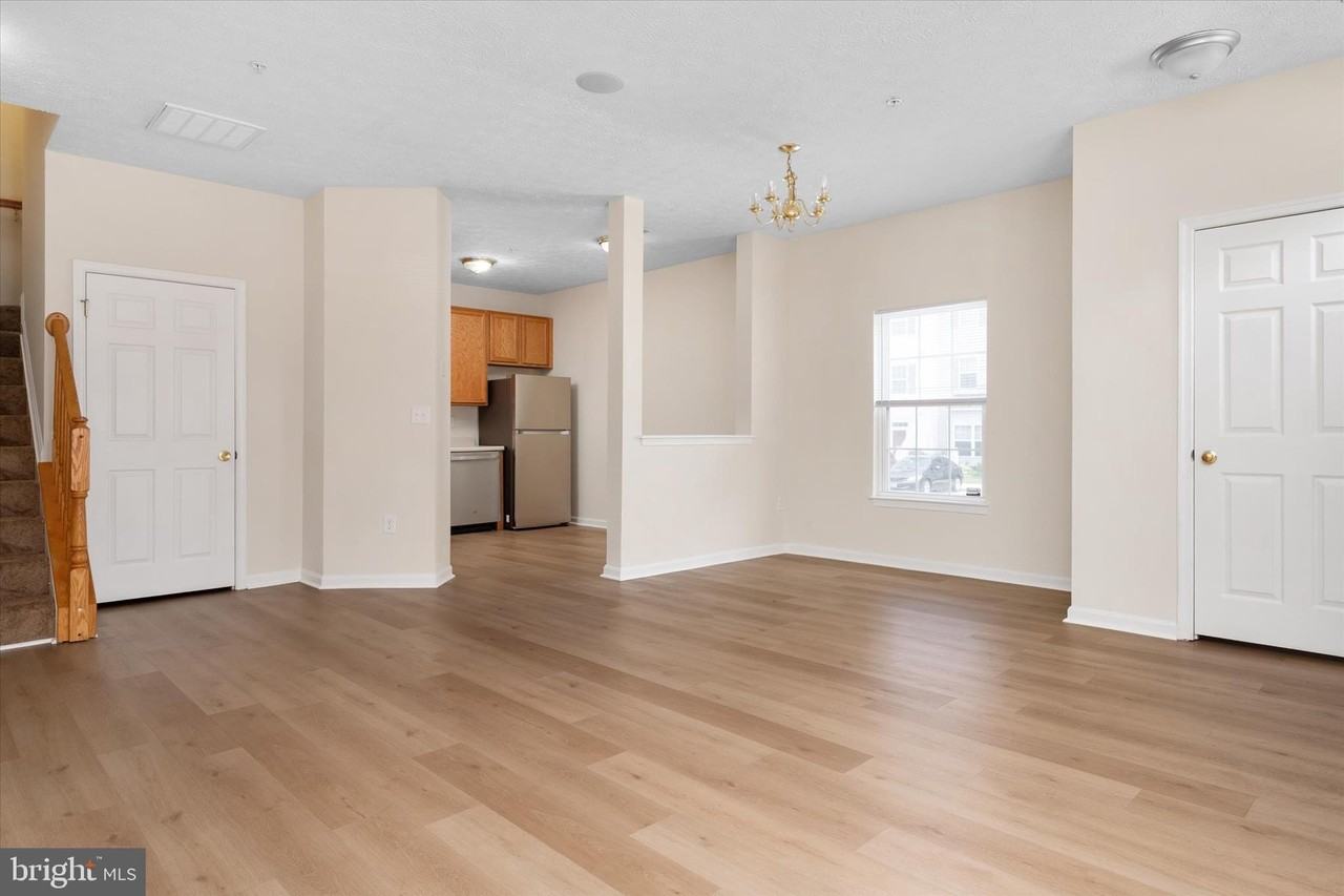 8221 Barrington Ct #41 - Photo 7 of 22