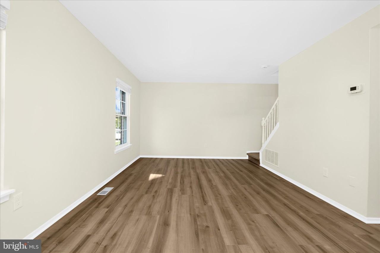 8638 Gambier Harbour - Photo 6 of 46