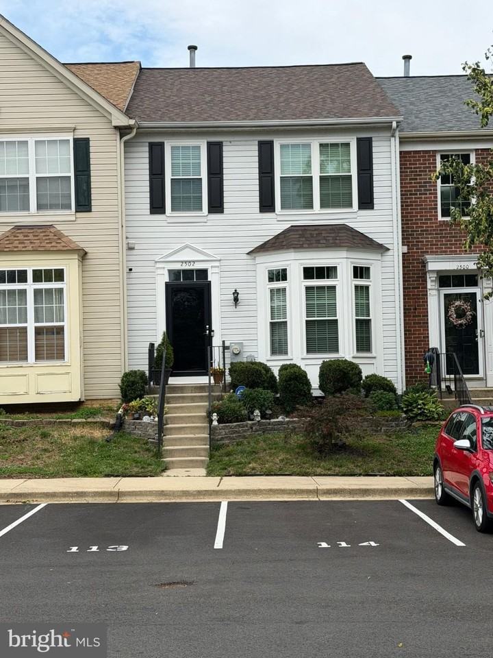 2502 Short Putt Ct
