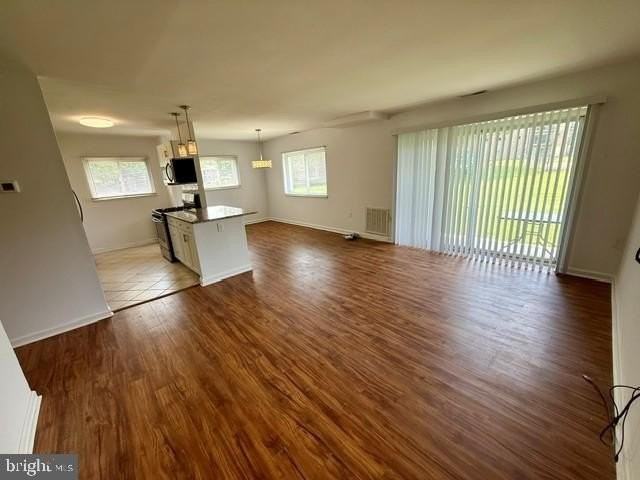 350 Gatewater Ct #101 - Photo 4 of 30