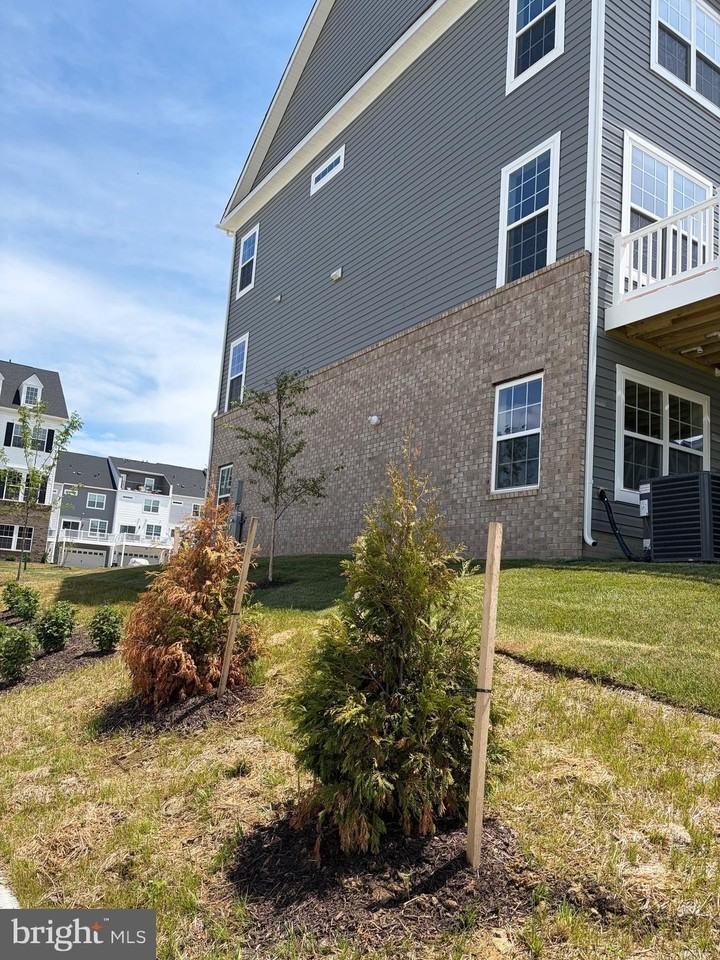7614 River Reach Rd - Photo 2 of 30