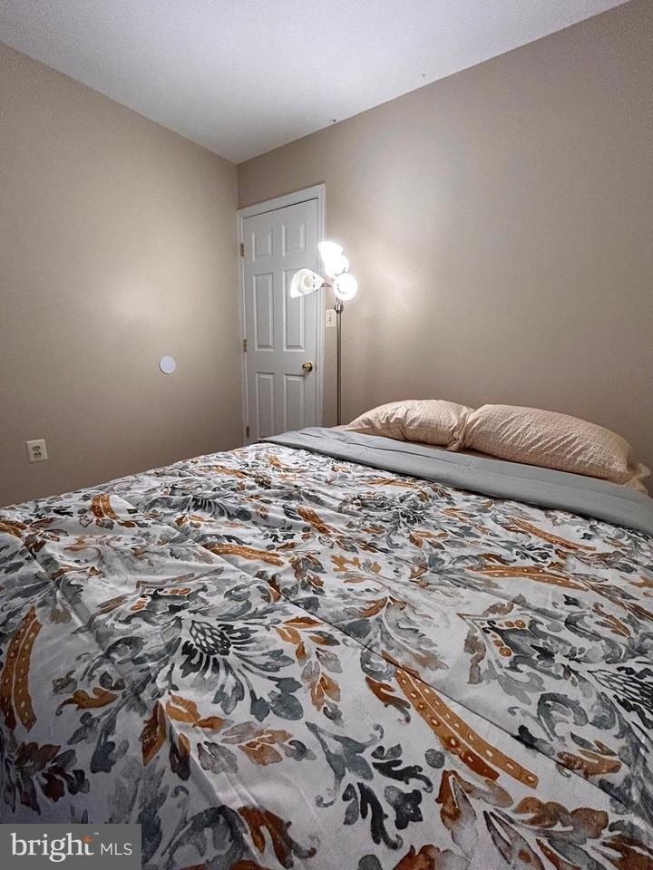 8 Trout Lily Ct - Photo 4 of 9