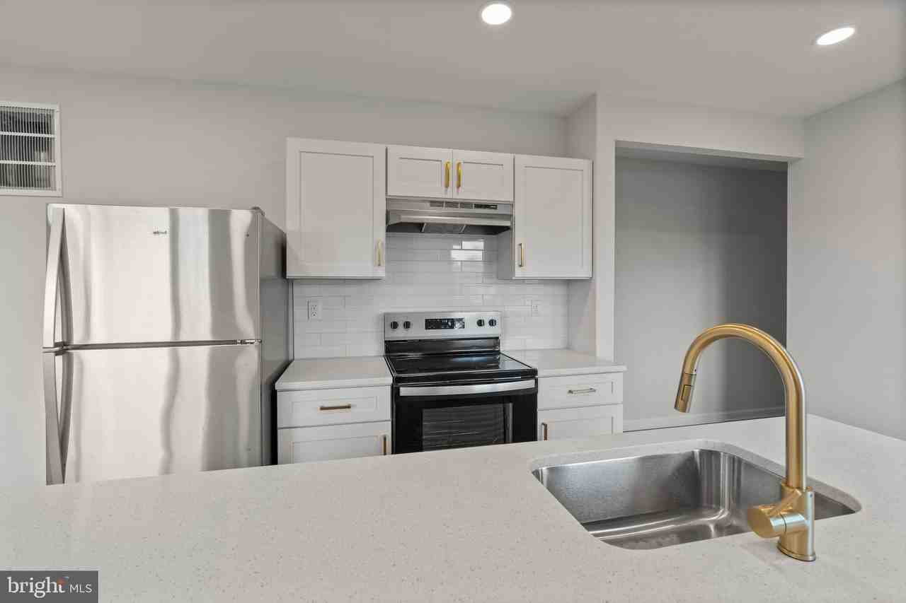730 New Pittsburg Ave #1 - Photo 5 of 27