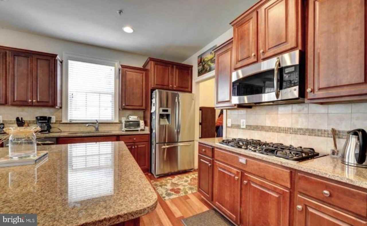 3041 Moore Ln - Photo 2 of 9