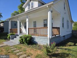 featured image of 5815 Robin Ln
