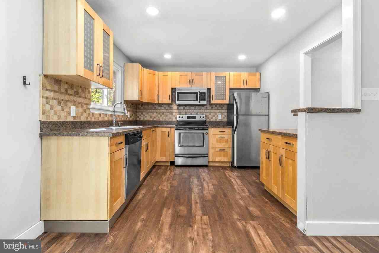 309 California Trl - Photo 6 of 33