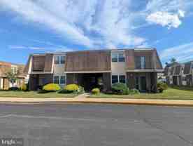 12 Florence Tollgate Pl Unit 4 - Photo 1 of 1