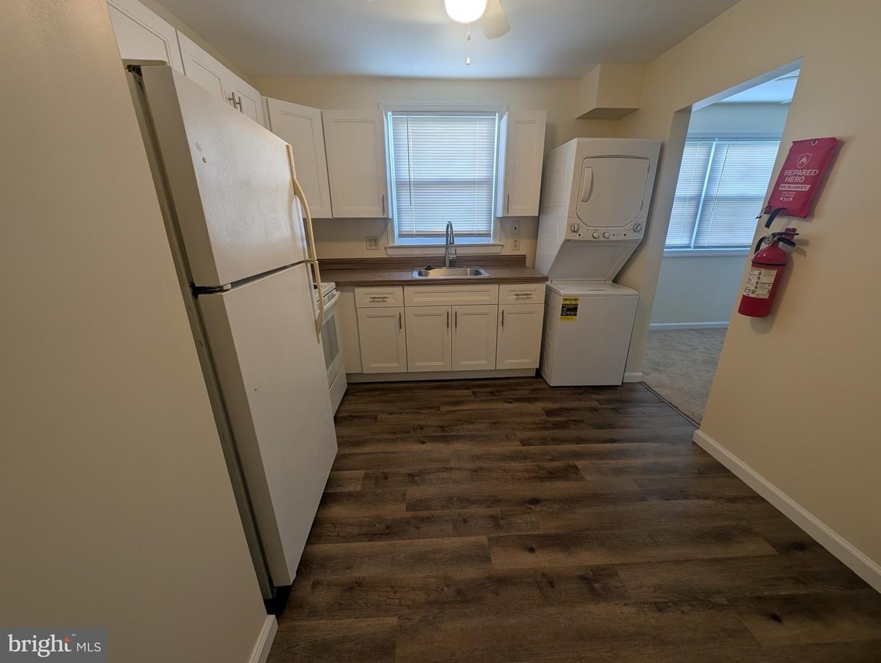 12 Florence Tollgate Pl Unit 4 - Photo 5 of 19