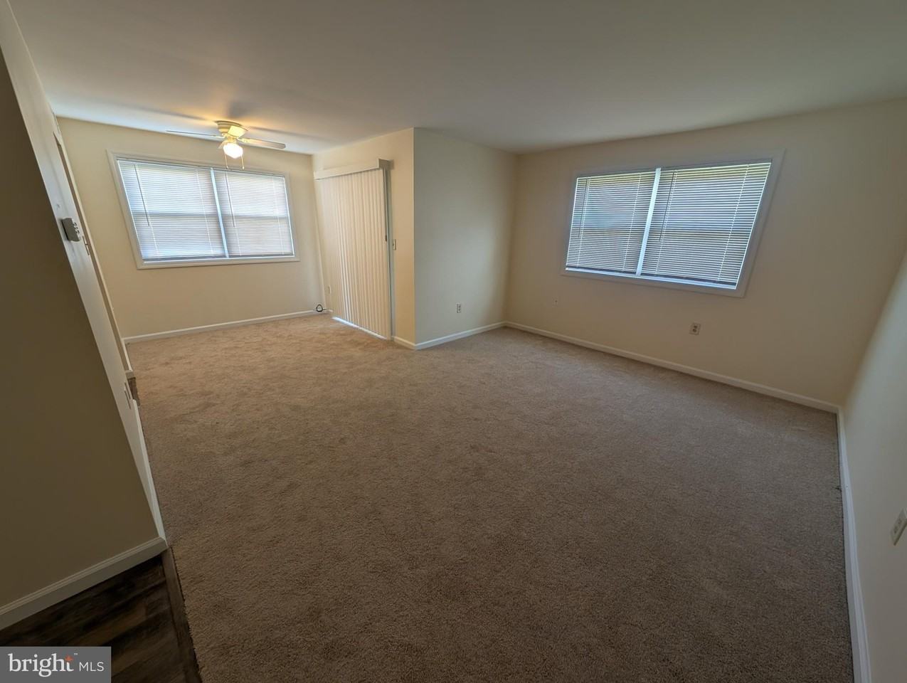12 Florence Tollgate Pl Unit 4 - Photo 7 of 19