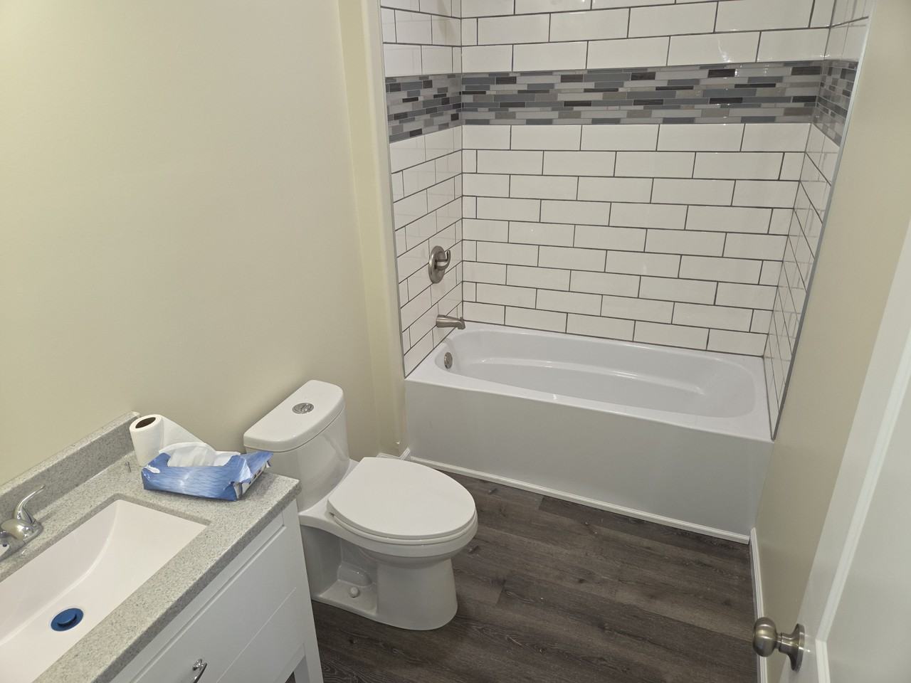 2250 Shelby St #1 - Photo 4 of 10