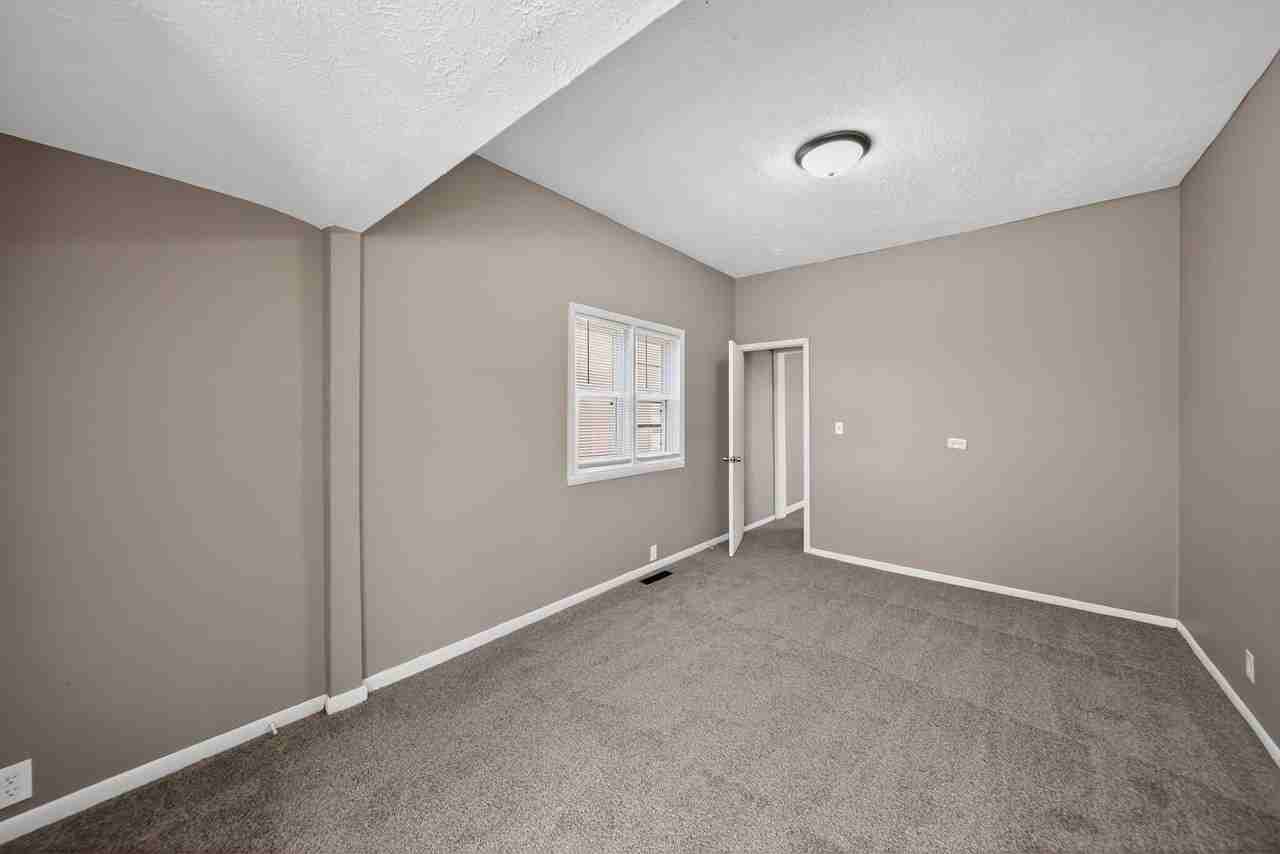 2117 6th Ave #1 - Photo 7 of 37