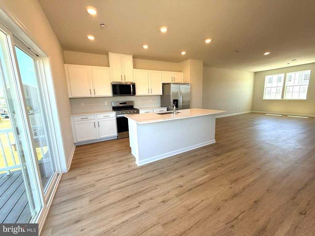 144 Gary Way - Photo 5 of 25
