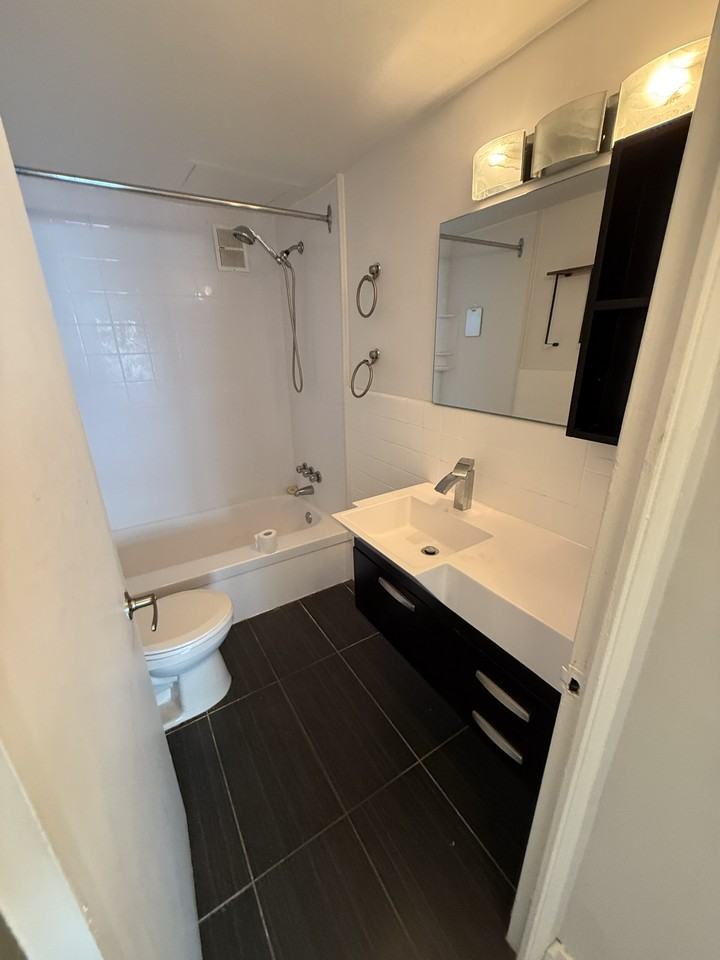 1400 Avenue des Pins Ouest - Photo 21